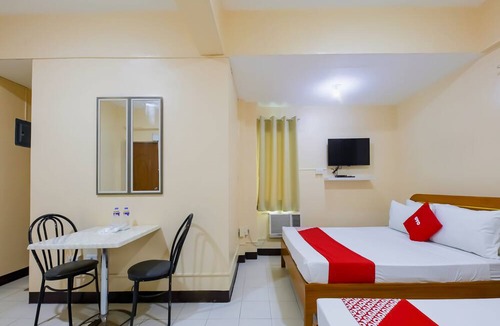 Baclaran Hotel | OYO 836 E & H Residences