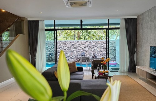Pantai Tengah Villa | The Langkawi Luxury