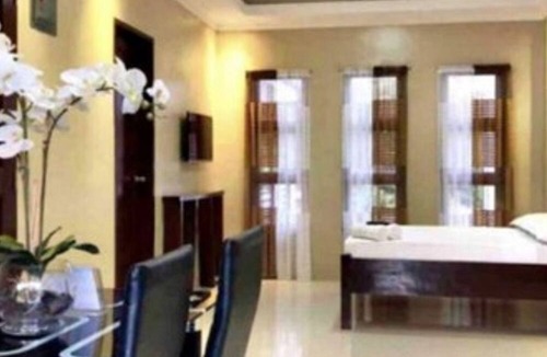Puerto Galera Hotel | Rold and Roub Home Suites by Cocotel