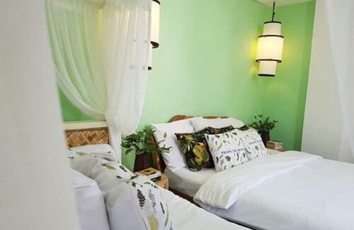 Balabag House | Penthouse 8 Colors Beach House Resort by Cocotel