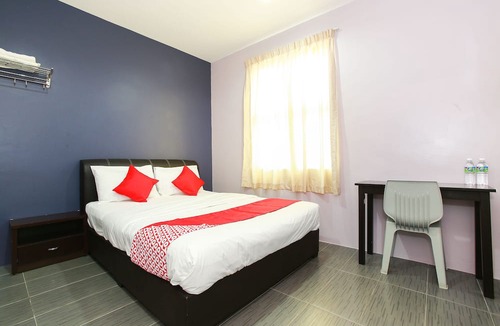 Teluk Intan Hotel | OYO 89332 DE Hotel