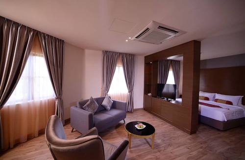 Kuah Hotel | Bella Vista Waterfront Resort