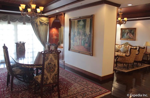 Laoag Resort | Fort Ilocandia Resort Hotel