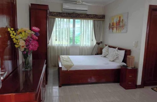 Toledo City Hotel | Ocean Breeze Resort
