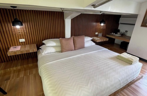 Tanauan City Hotel | Italy Condotel Darasa