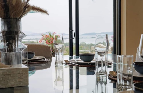 Kuala Teriang Villa | White Monkey Villa - Private Pool & Jacuzzi