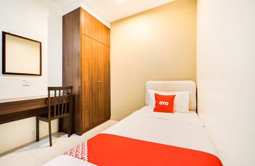 Taman Nyior Setali Hotel | OYO 44053 El Zahra Moda Alor Setar
