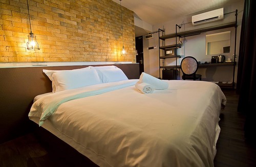Tetek Hotel | JonkeRED Heritage Hotel