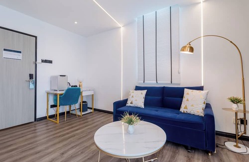 Batu Lintang Hotel | Regatta Stay Kozi Square Kuching