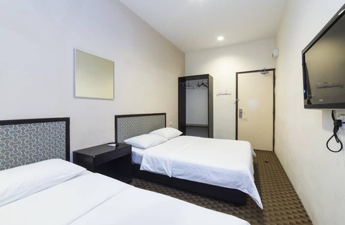 Bandar Menjalara Hotel | Raintree Hotel