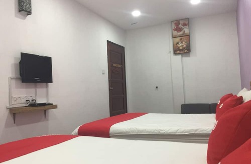 Bukit Kayu Hitam Hotel | OYO 89671 Changlun Star Motel