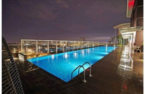 Medini House | ❤️Theme Park Suite w Legoland View & rooftop pool