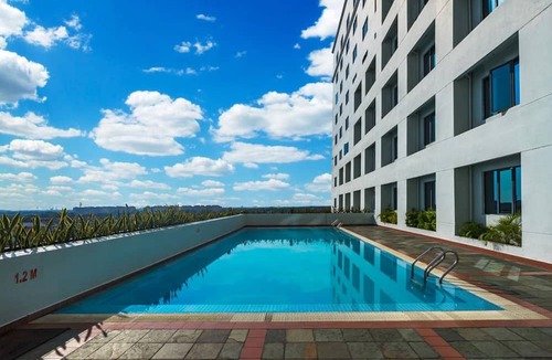 Pelabuhan Klang Hotel | Crystal Crown Hotel Harbour View