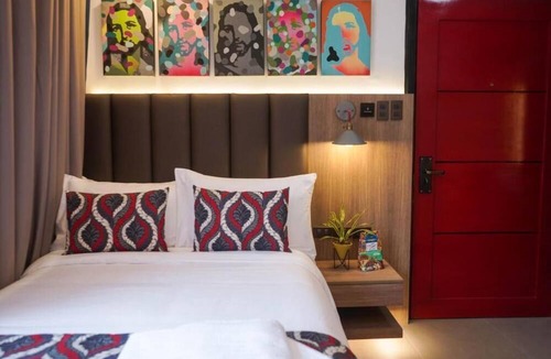Downtown Hostel | UNWND Boutique Hotel Makati