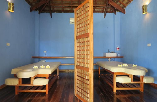 Logon Resort | Tepanee Beach Resort