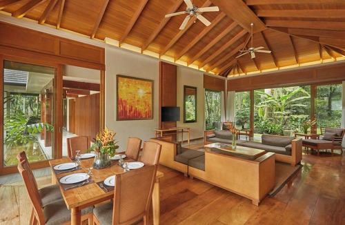 Lipa Resort | The Farm at San Benito, Autograph Collection