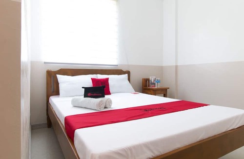 Santa Catalina Hotel | RedDoorz Plus @ Santa Catalina Metro Vigan