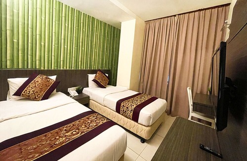 Kuarters Kampung Pandan Hotel | ESQ Shamelin Hotel