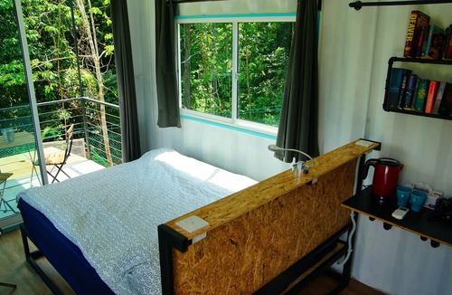 Hulu Selangor House | Sarang by the brook