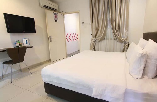 Taman Johor Jaya Hotel | Hotel JSL