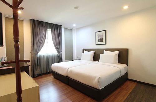 Taman Johor Jaya Hotel | Hotel JSL