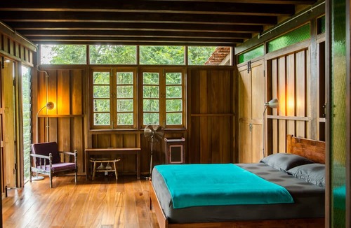 Pantai Cabin | Spyder Hill