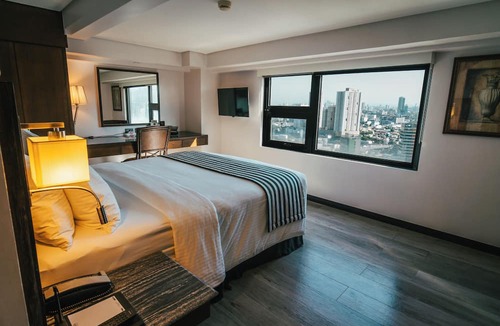 Downtown Hotel | 1898 Hotel Colonia En Las Filipinas