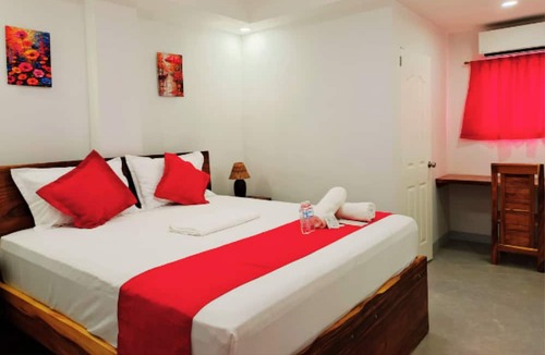 San Narciso Hotel | D'Resort