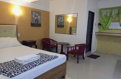 Lucap Hostel | Casa Del Camba Hotel and Restaurant near Hundred Islands