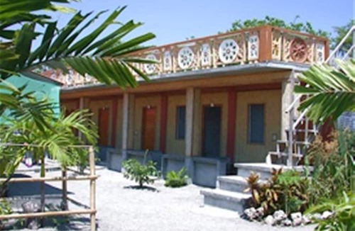 Pundaquit Hotel | Megan's Paradisio Beachfront Villa