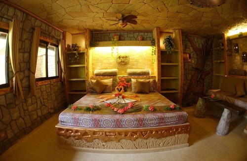 Sipalay Hotel | Takatuka Beach Resort