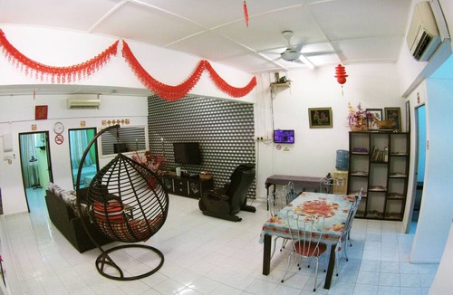 Taman Kota Laksamana House | 39 Guest House