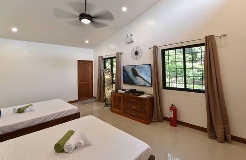 Magalang Hotel | Nauvoo Farm Resort