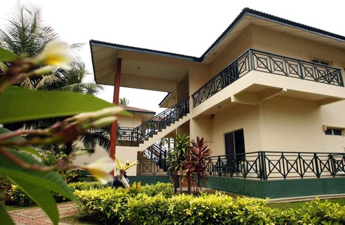 Paka Hotel | The Qamar Paka
