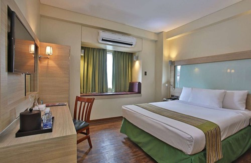 Baguio Hotel | Microtel by Wyndham Baguio