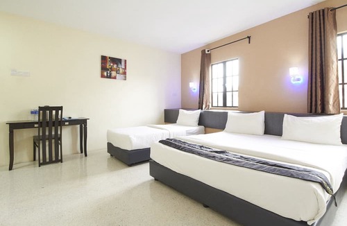 Klang Hotel | M S Hotel, Tengku Kelana KTM Klang