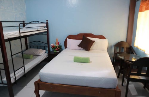 Caticlan House | Centillo Travellers Inn