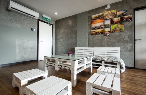 Bandar Puteri Puchong Hotel | Bloommaze Boutique Hotel