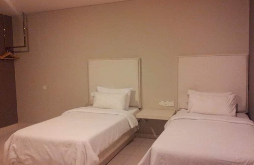 Simpang Renggam Hotel | SR Inn