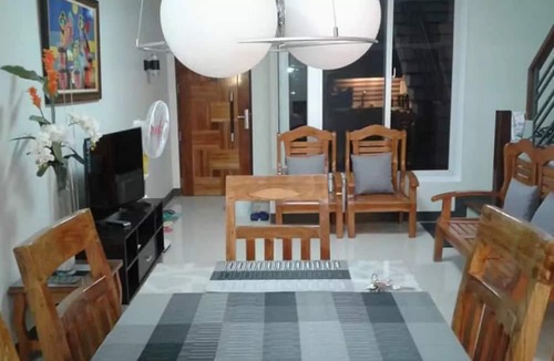 Project 8 House | Alliyah's Townhouse
