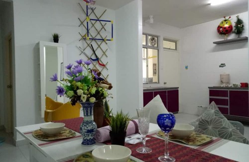 Taman Desa Tebrau House | Homestay AEON Desa Tebrau