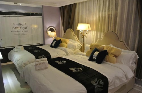 Taman Perdana Hotel | 1 Day Car Hotel Station 18