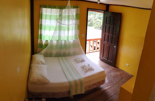 Daanbantayan House | Guanna's Place Room and Resto Bar