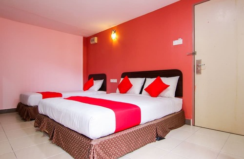 Bota Hotel | OYO 11343 Hotel Putra Iskandar