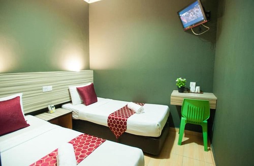 Kampung Tanjung Kapur Hotel | DJ Citi Inn Hotel