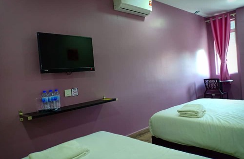 Teluk Panglima Garang House | Purple Dream Homestay