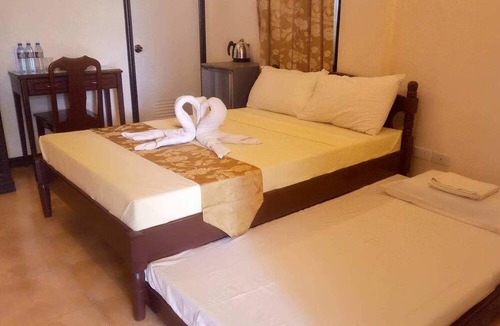 Toledo City Hotel | Dumdum Residences