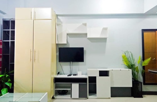 Pinagsama Hotel | Venice Mall Area McKinley Hill Taguig BGC