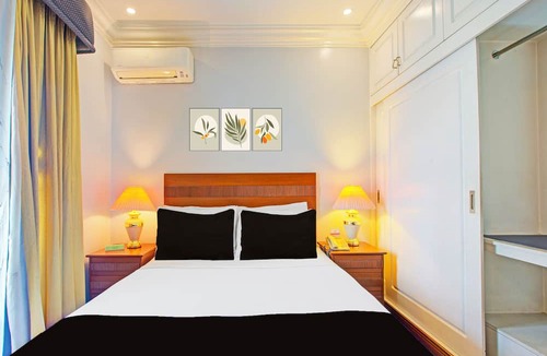 Pio del Pilar Hostel | Townhouse OAK Makati Manila Near PNR Pasay Evangelista formerly VIP Suites