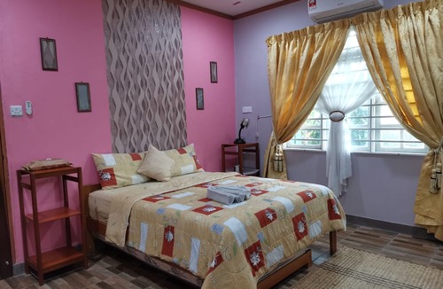 Kampung Lintang House | Jazepuri